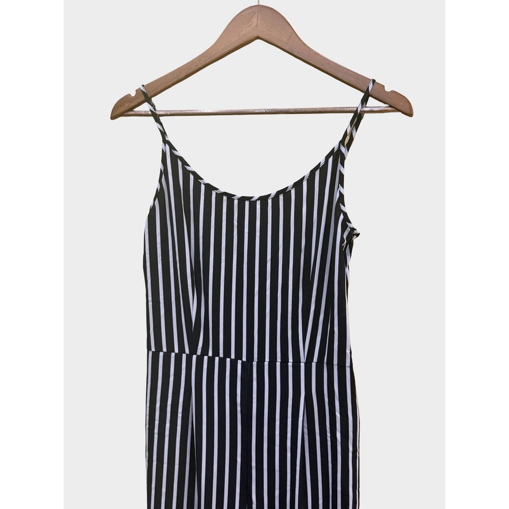 🌻3/$10 Ci Sono Black Ivory Striped Jumpsuit Spaghetti Strap Small Minimalist - Picture 3 of 9